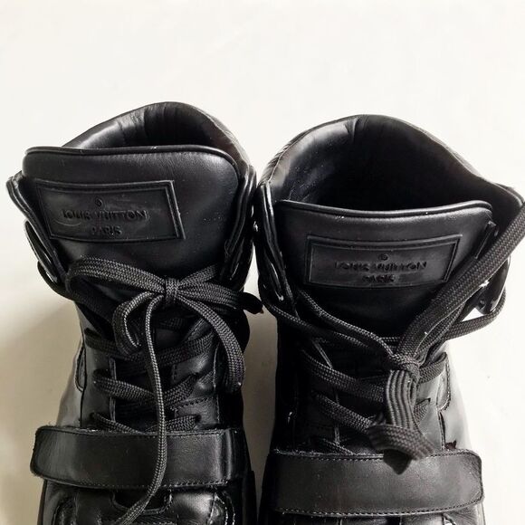 Louis Vuitton Black Patent Calfskin Embossed Monogram Tower Sneakers EUC 7(8 US) - Picture 4 of 10